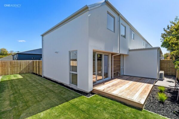 2195909611134 Westminster Street